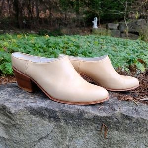 Handmade All Leather Natural Cream Mule Clog w/ 2 Inch Heel by LAST SHOES Sz 7.5